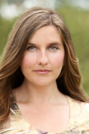 jessica-cluess-author-img